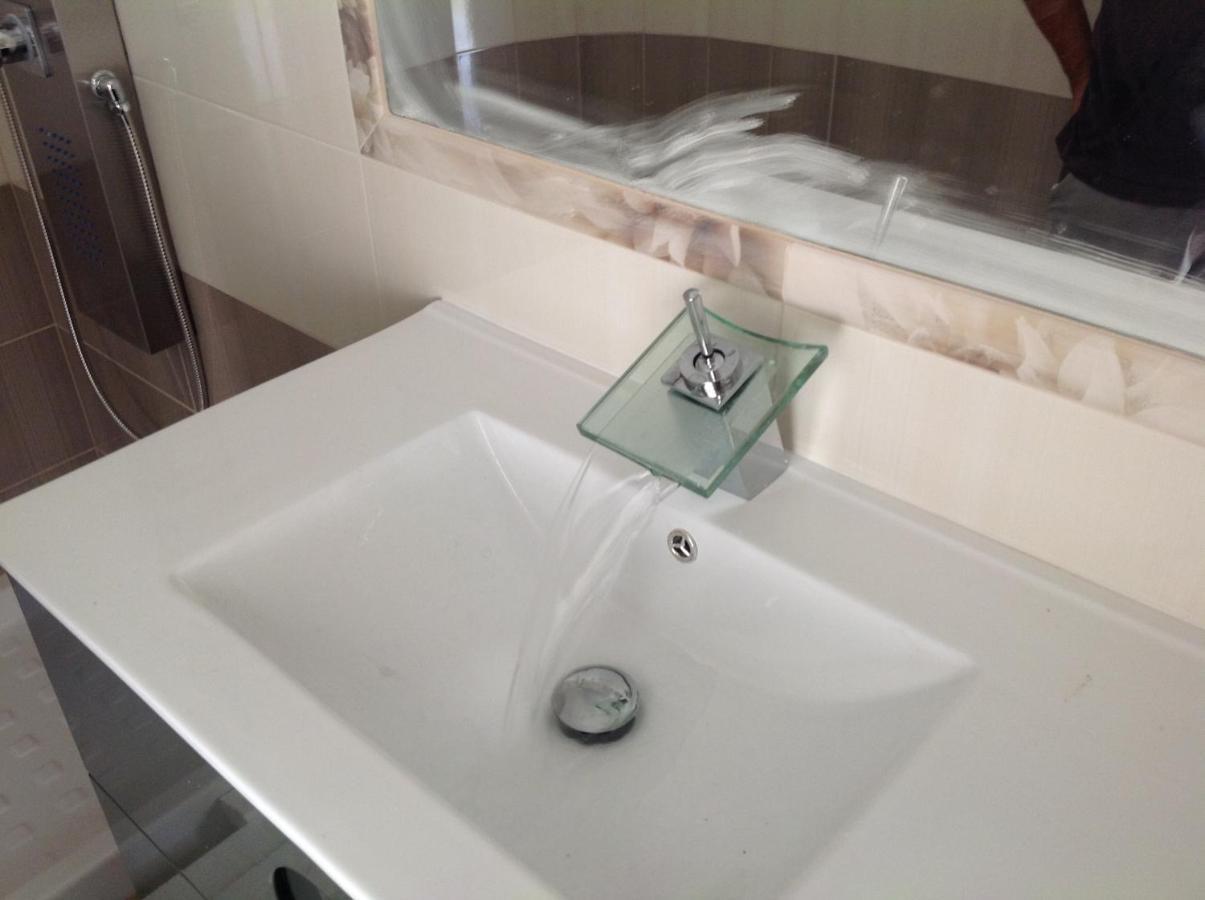 Apartamento El Eden Playa De Gandia Eksteriør billede